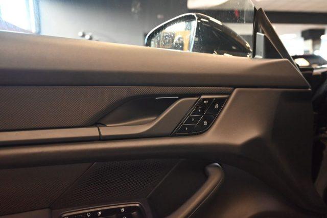 PORSCHE Taycan TURBO S 7461CV FULL DELL'IMPOSSIBILE LISTINO 245K!