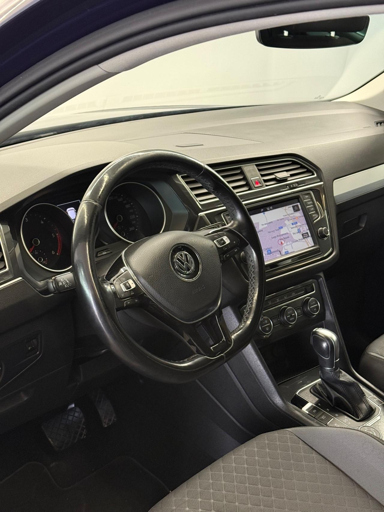 Volkswagen Tiguan 2.0 TDI SCR DSG 4MOTION Business BMT