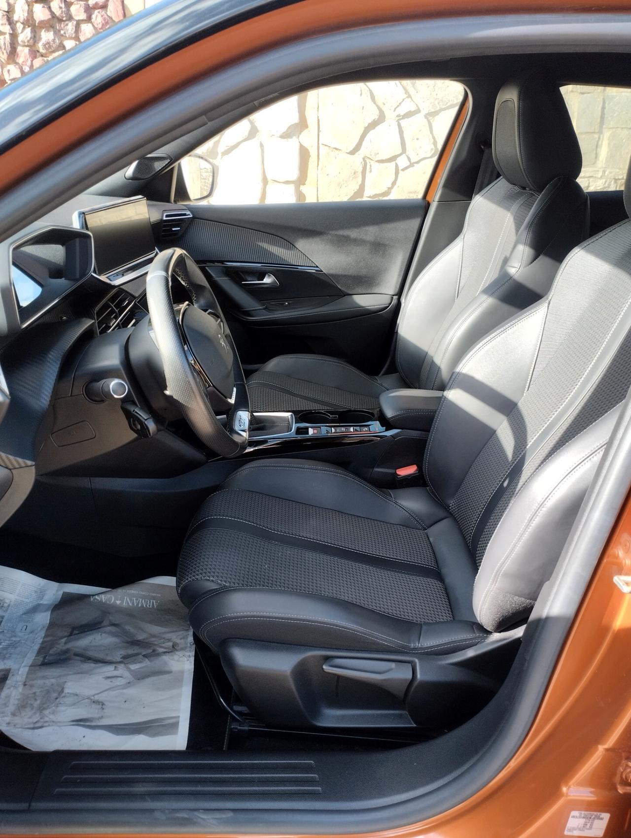 Peugeot 2008 130 cv S&S GT Pack 11/2021