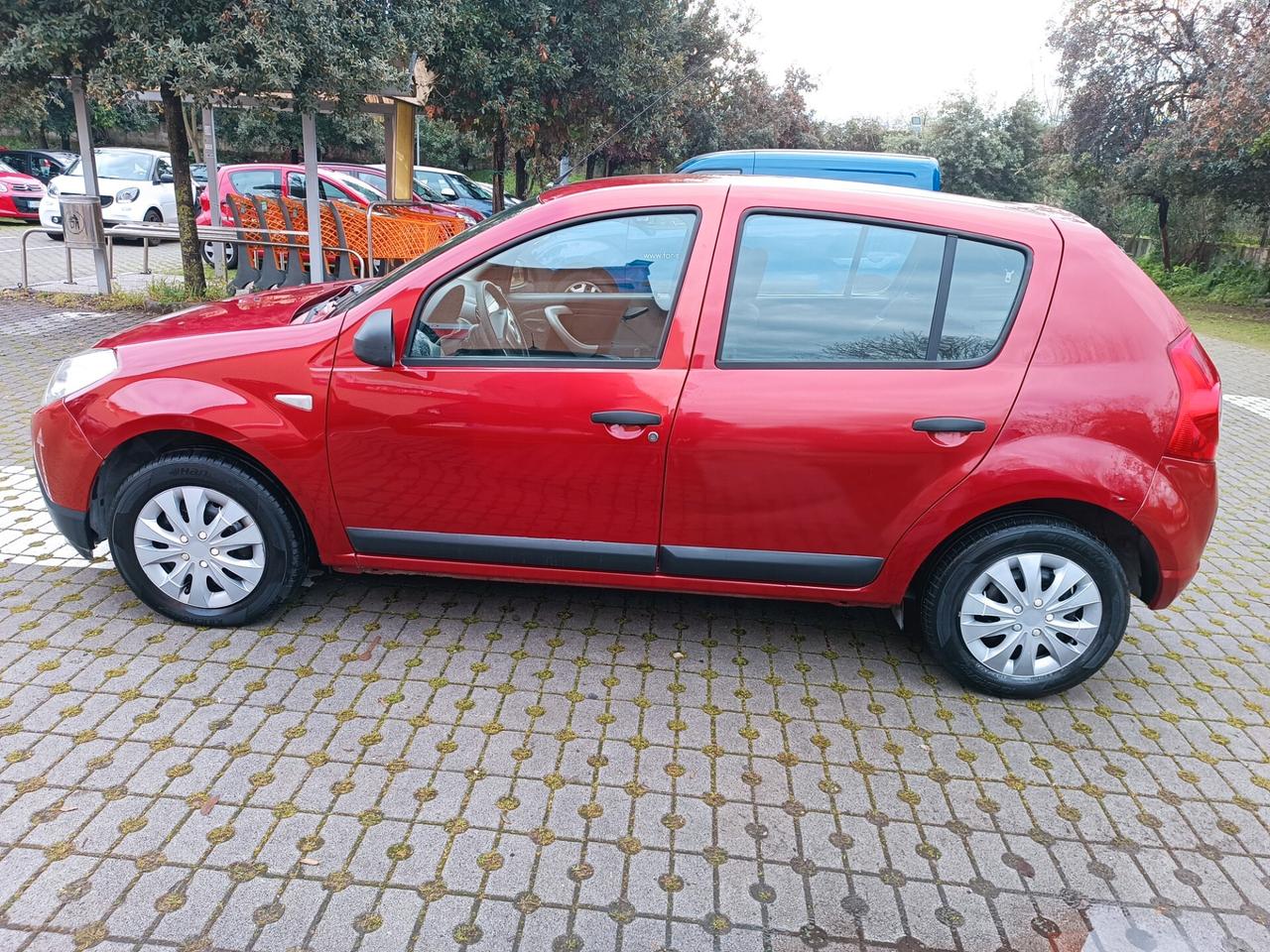 Dacia Sandero 1.2 16V Embleme