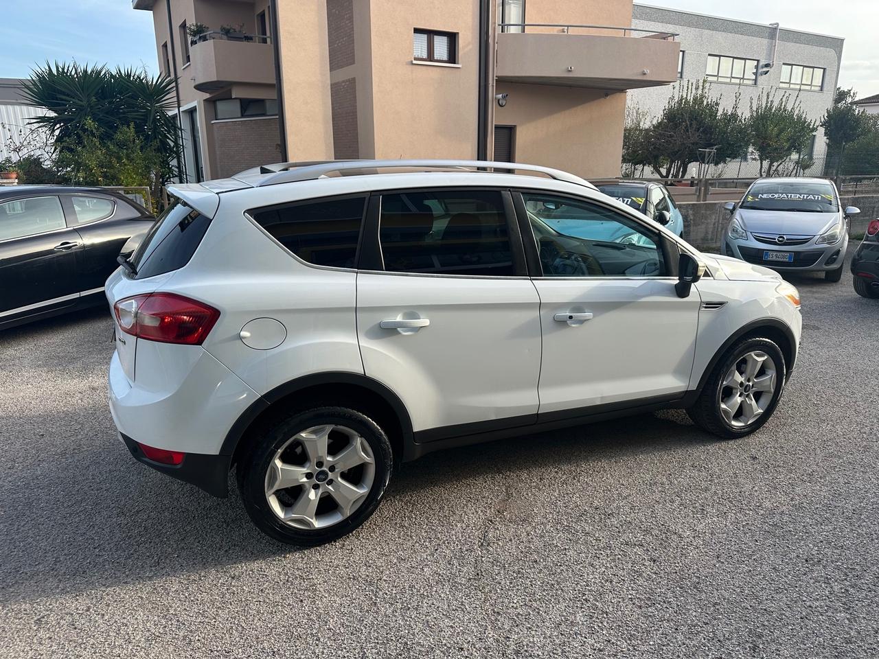 Ford Kuga 2.0 TDCi 136 CV 4WD Titanium DPF