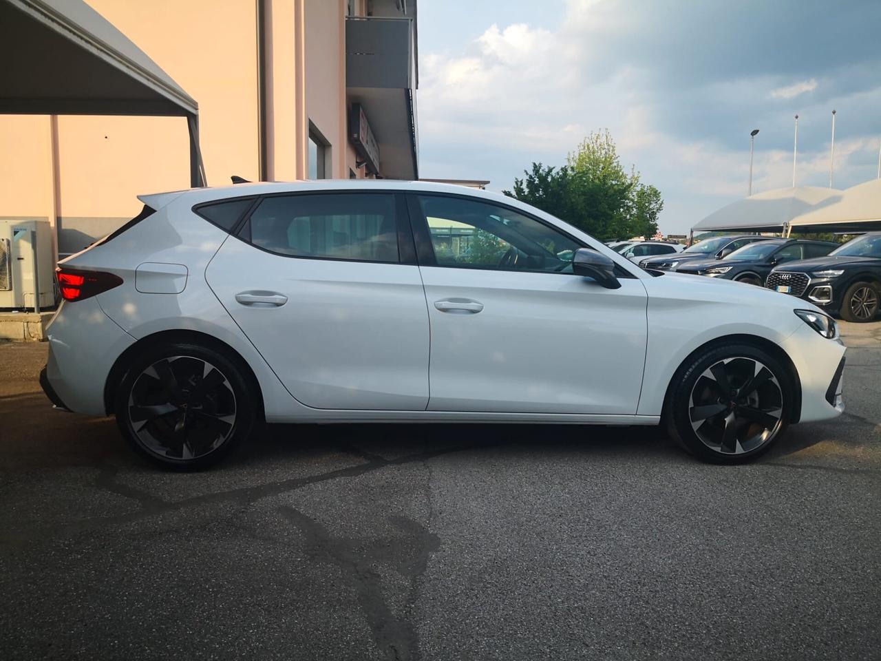Cupra Leon 1.5 Hybrid 150 CV DSG