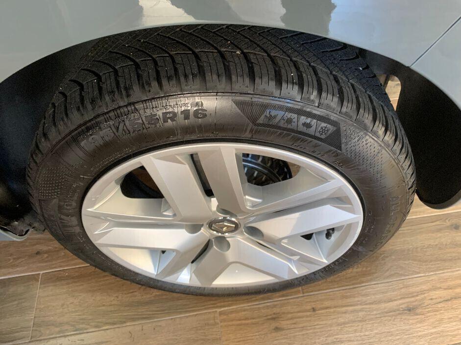 Renault Clio TCe 90 CV 5 porte Zen