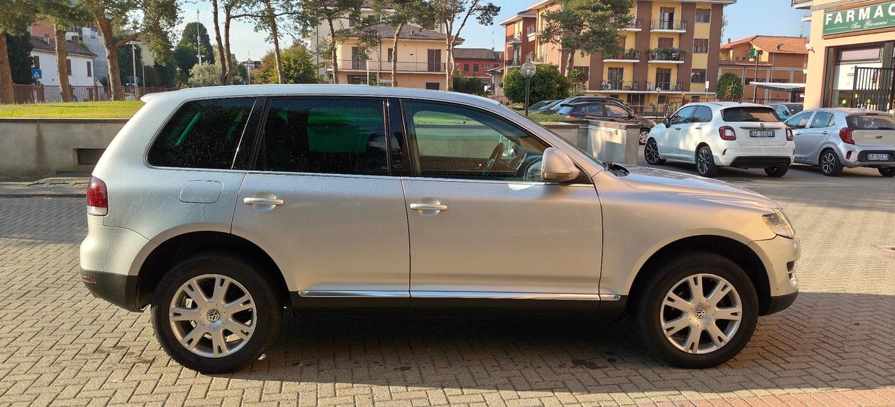 Volkswagen Touareg 2.5 R5 TDI Tiptronic Exclusive