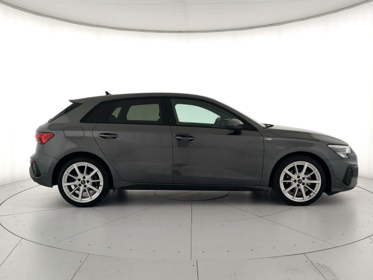 Audi A3 sportback 35 2.0 tdi s line edition s-tronic
