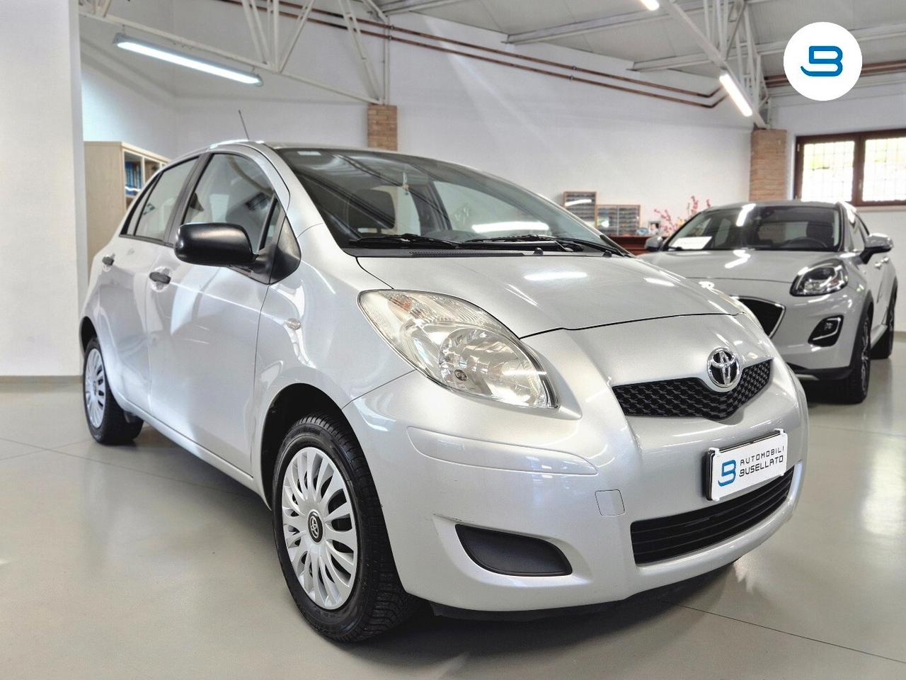 Toyota Yaris 1.0 5 porte Sol
