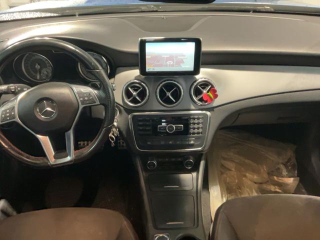 MERCEDES-BENZ GLA 220 CDI Automatic Premium