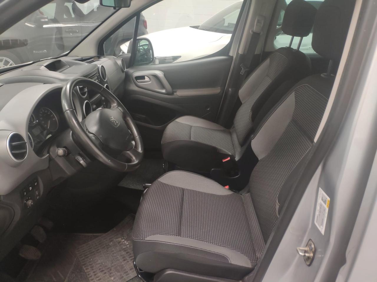 Peugeot Partner Tepee BlueHDi 120 S&S ALLESTIMENTO DISABILI