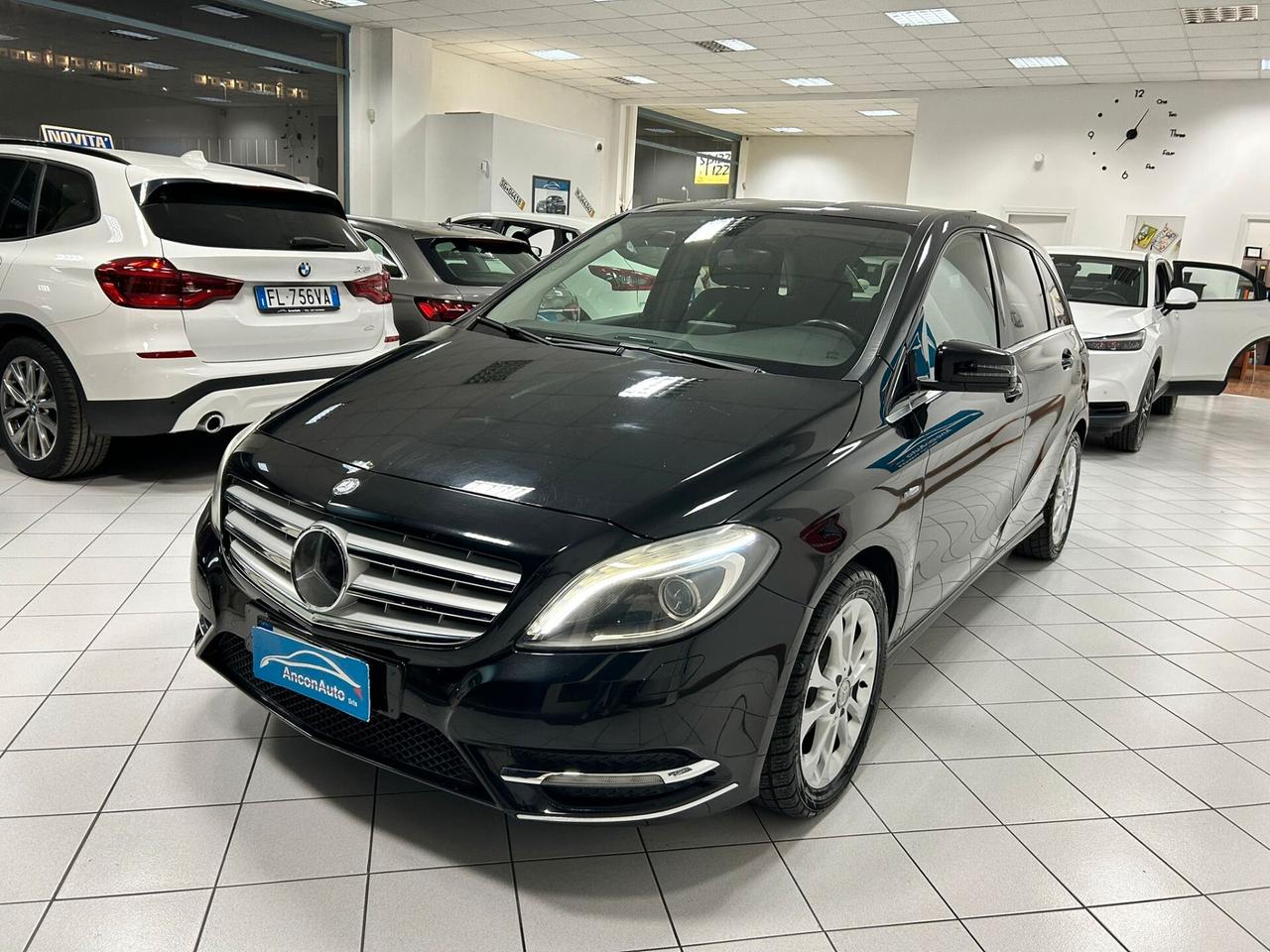 Mercedes-benz B 180 d 2012