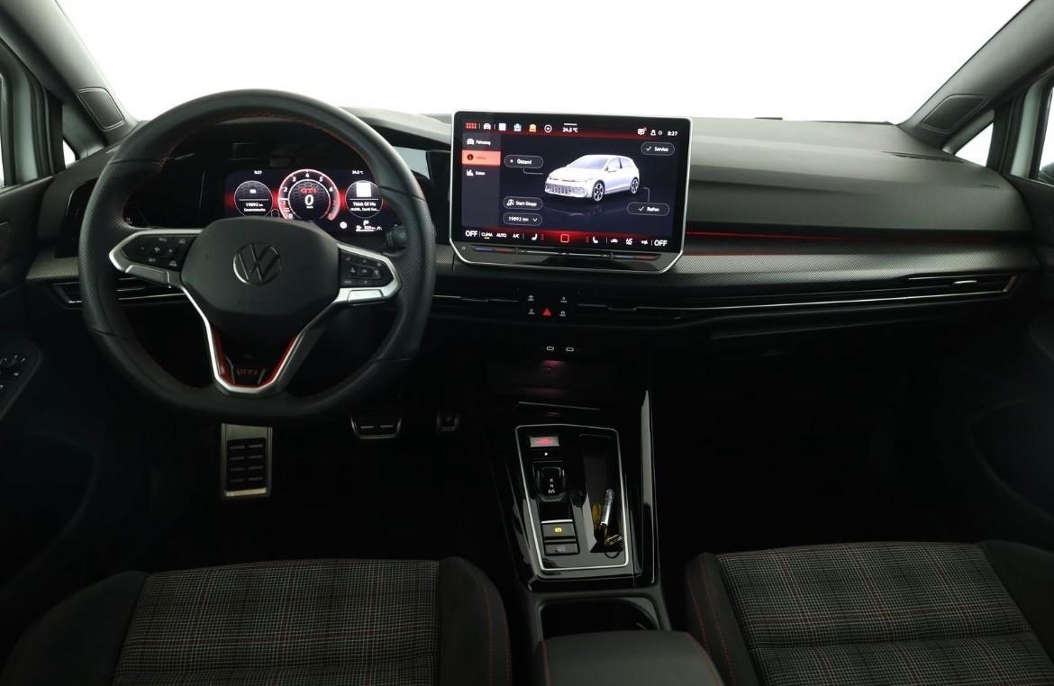 Volkswagen Golf GTI DSG