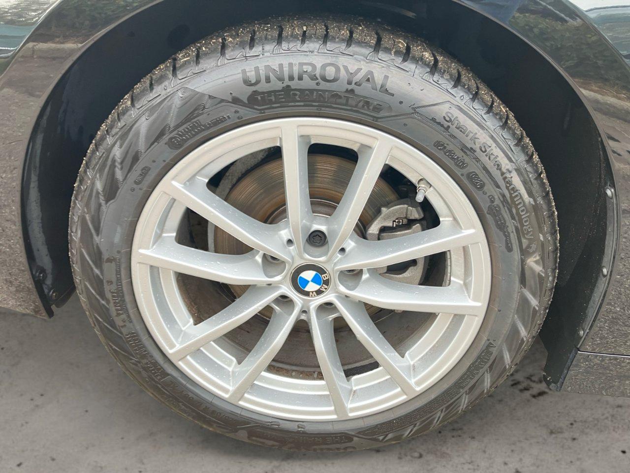 BMW 320 d Touring mhev 48V auto Business Adv