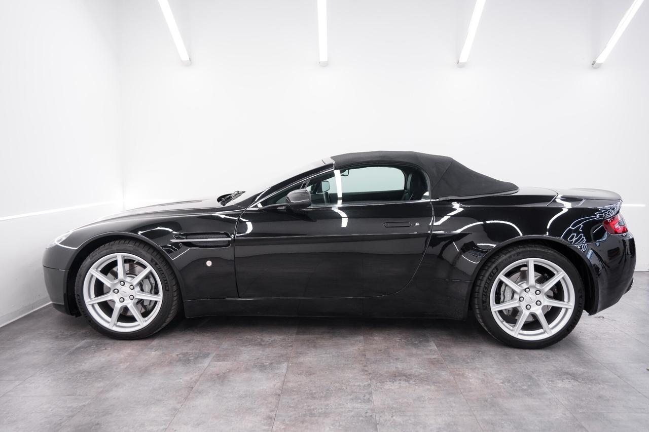 Aston Martin V8 Vantage CABRIO