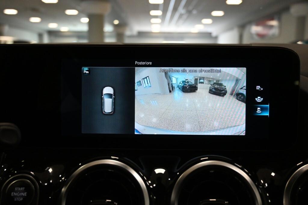 Mercedes-benz B 180 180D 115CV AUTOM. BUSINESS EXTRA ( MIRROR - PDC NAVI CRUISE FARI LED TERLECAMERA POST. )