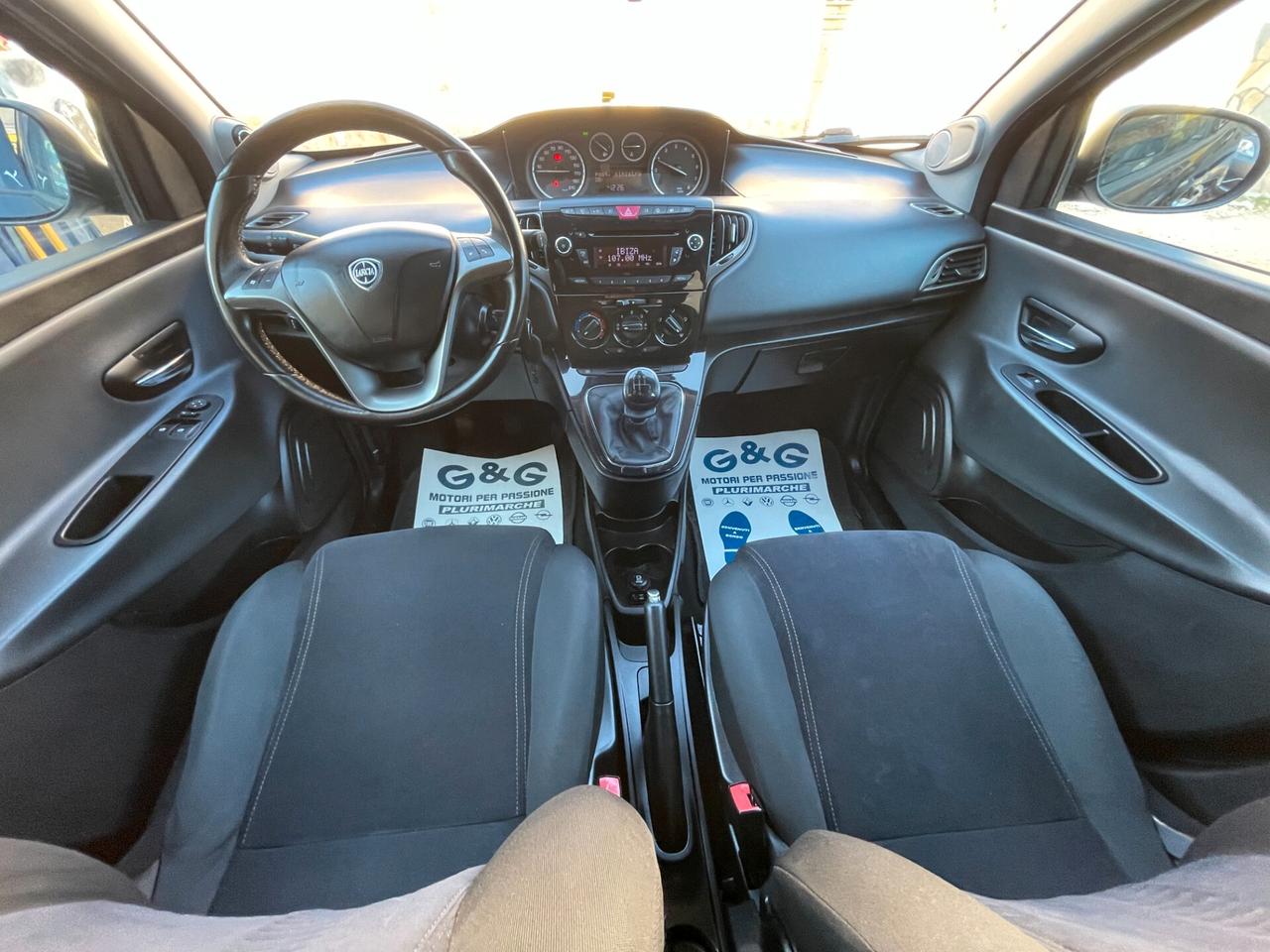 Lancia Ypsilon 1.2 69 CV Platinum EURO 5