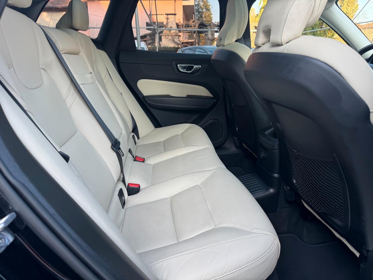 Volvo XC 60 XC60 T6 Recharge Plug-in Hybrid AWD Inscription