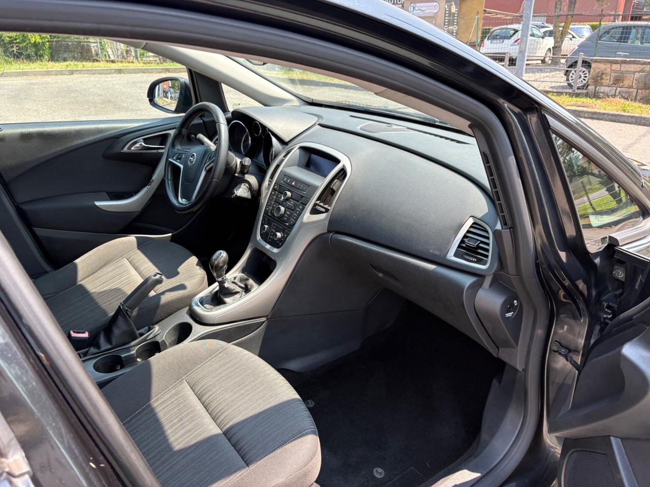 Opel Astra 1.7 CDTI 110CV Sports Tourer Cosmo