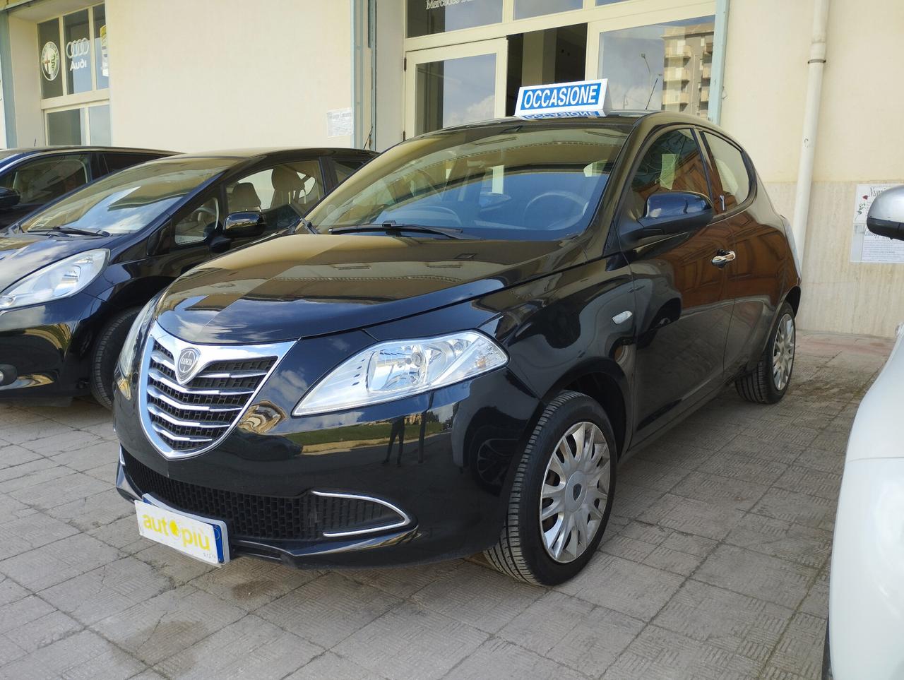 Lancia Ypsilon 1.2 69 CV 5 porte