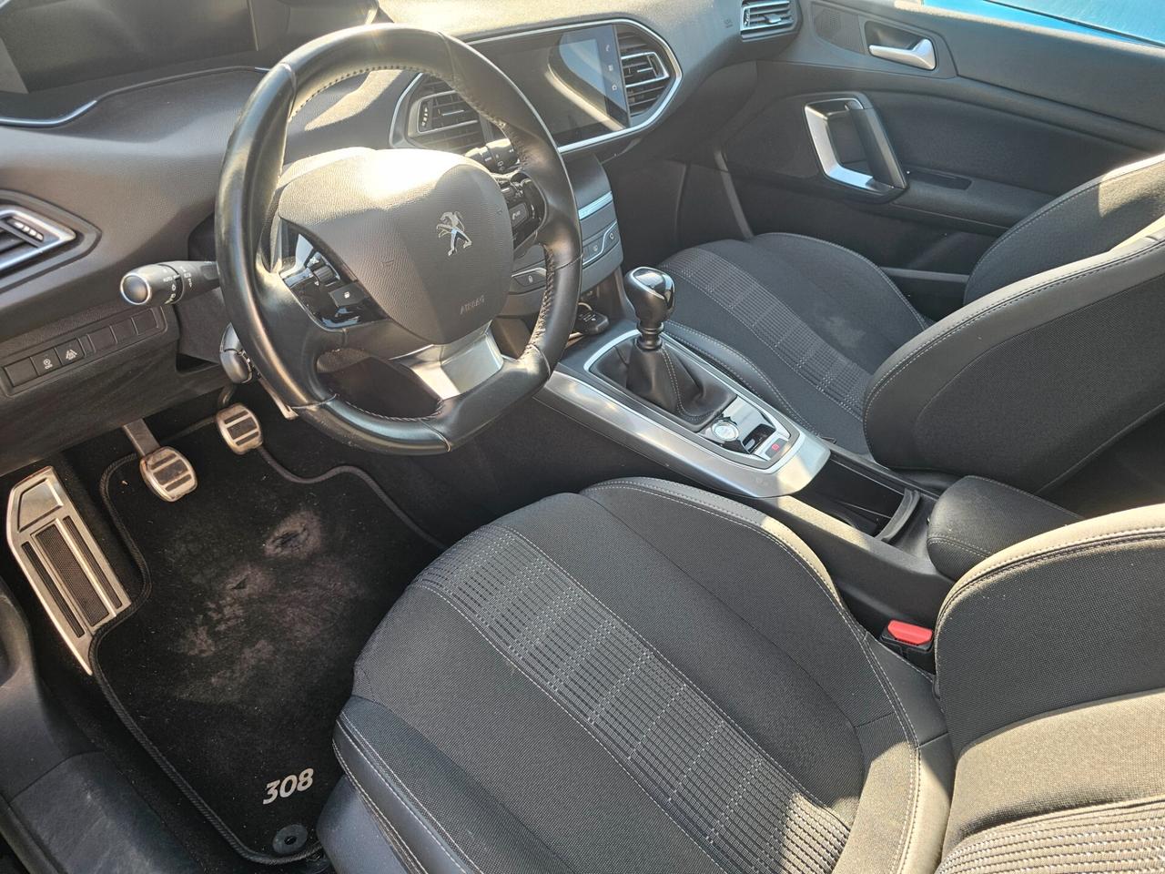 Peugeot 308 BlueHDi 130 S&S SW Allure
