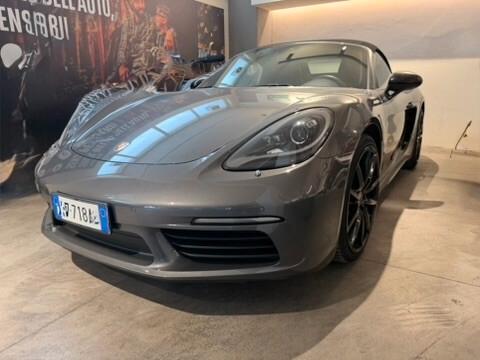 Porsche 718 Spyder Boxster 2.0