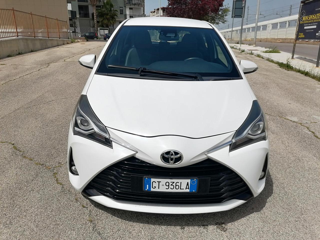 Toyota Yaris 1.4 D-4D 5 porte Lounge FULL 12/2017