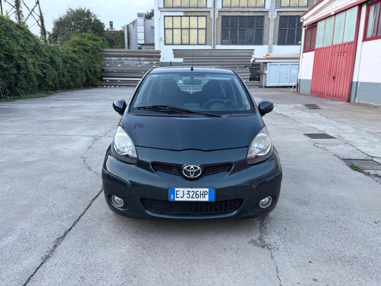 Toyota Aygo 1.0 12V VVT-i 5 porte Now Connect