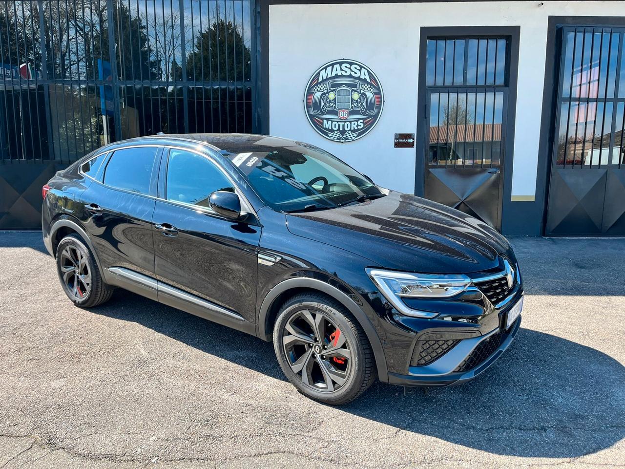 Renault Arkana Hybrid E-Tech 145 CV R.S. Line