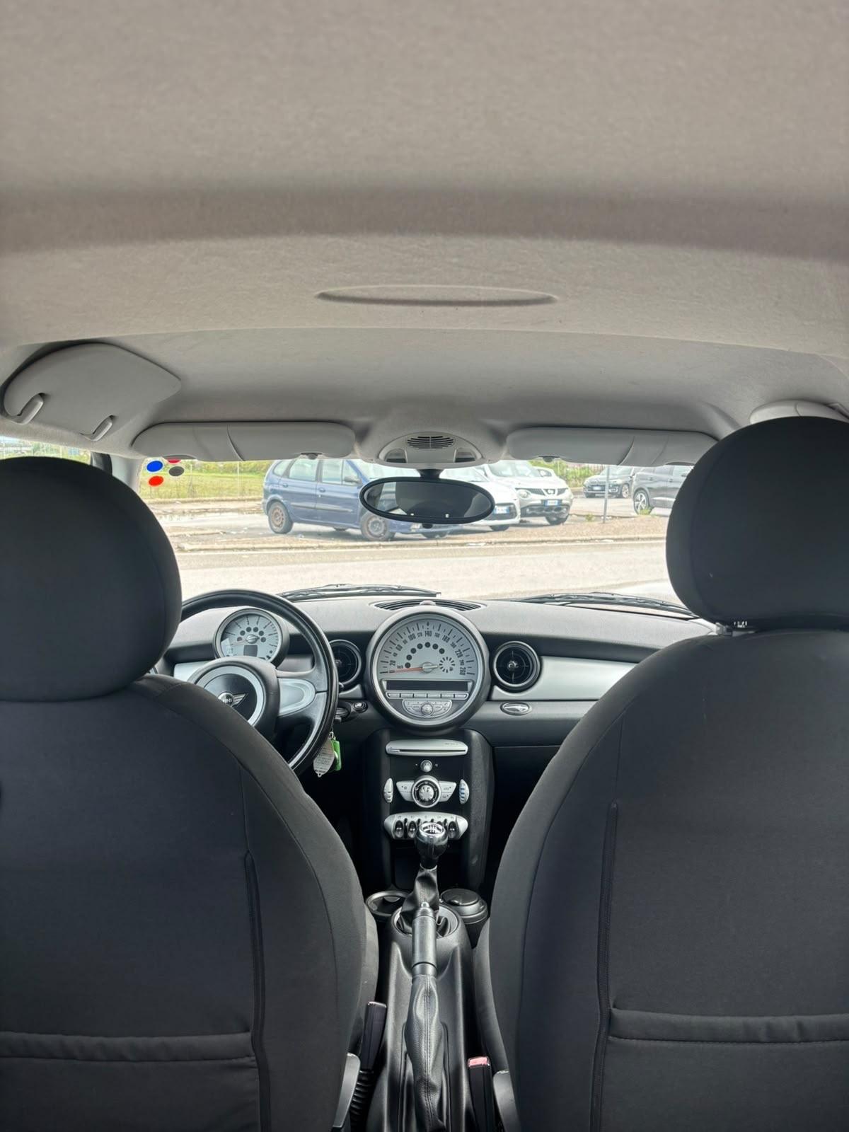 Mini 1.6 16V One D