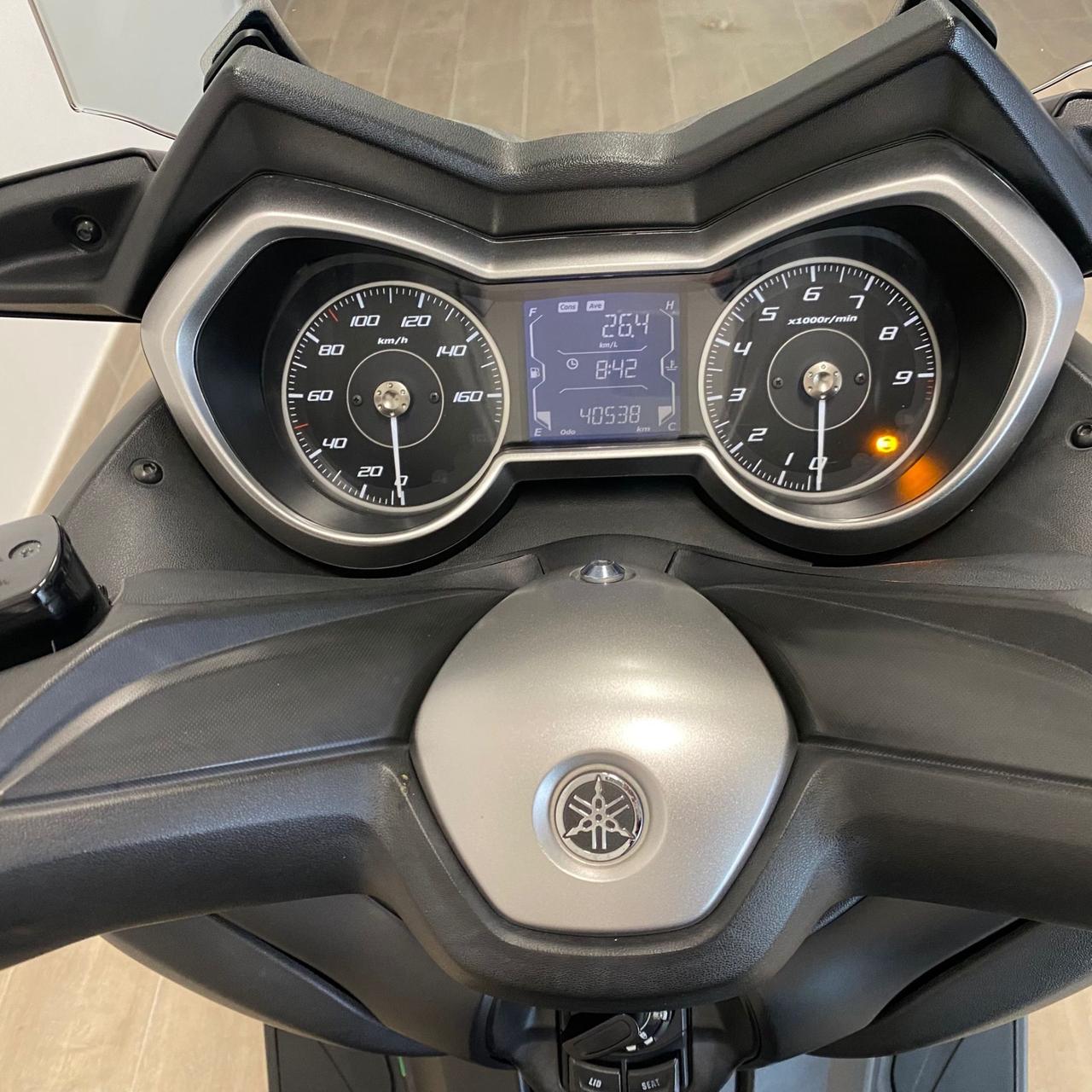 YAMAHA X-MAX 300 TECH MAX