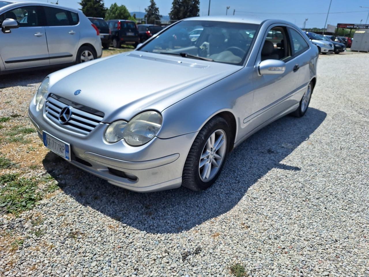 MERCEDES CLASSE C 220 DISEL SPORT COUPE 2004