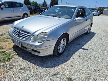MERCEDES CLASSE C 220 DISEL SPORT COUPE 2004