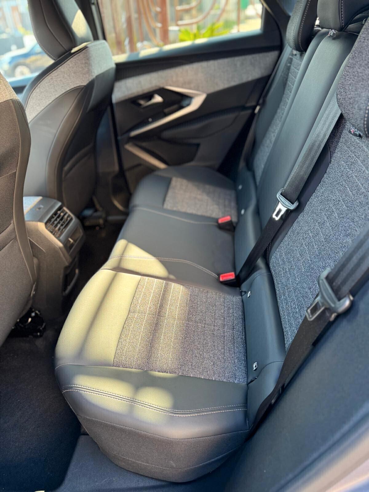 Peugeot 3008 Hybrid 136 e-DCS 6 Allure Pack