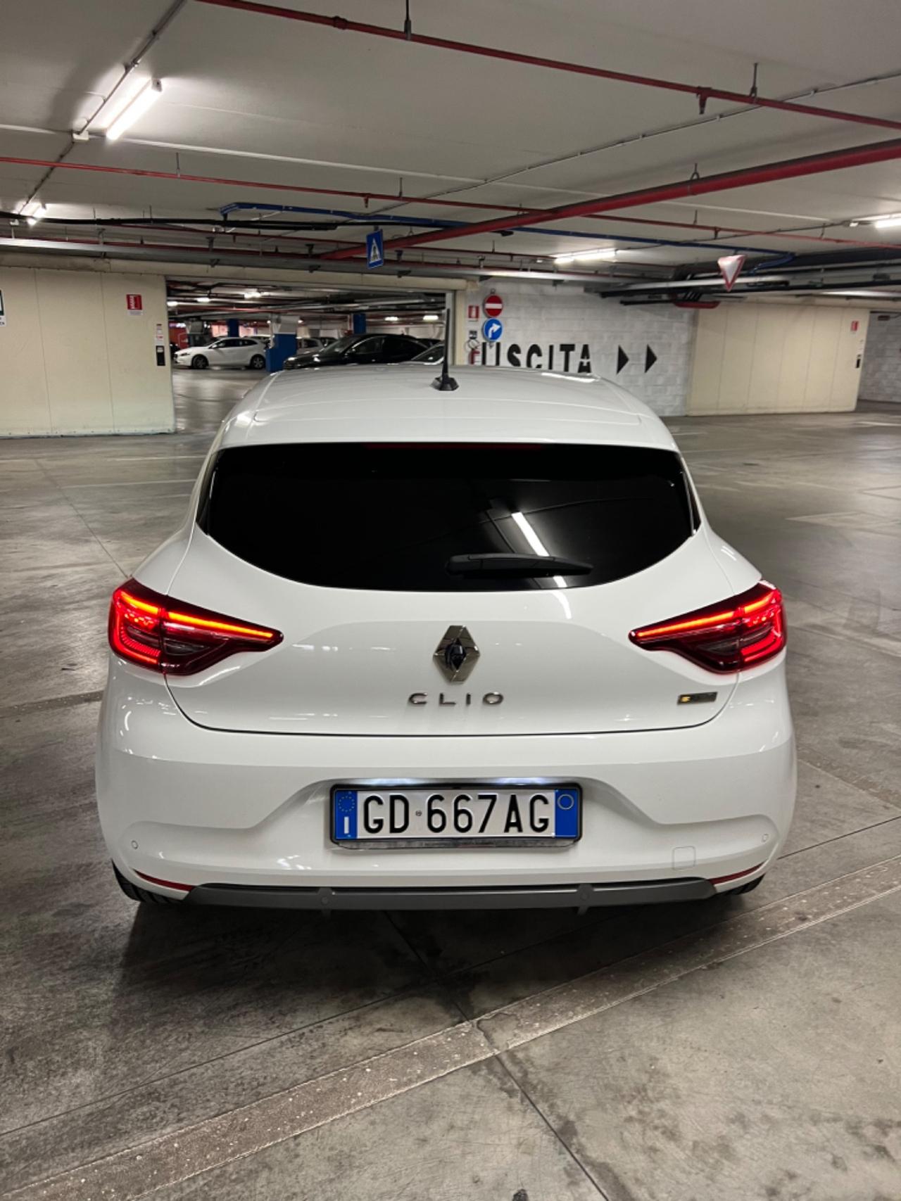 Renault Clio Hybrid E-Tech 140 CV 5 porte R.S. Line