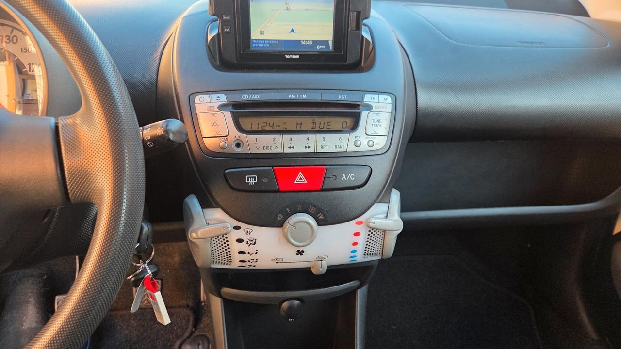 Toyota Aygo 1.0 12V VVT-i 5 porte Lounge Connect unico proprietario