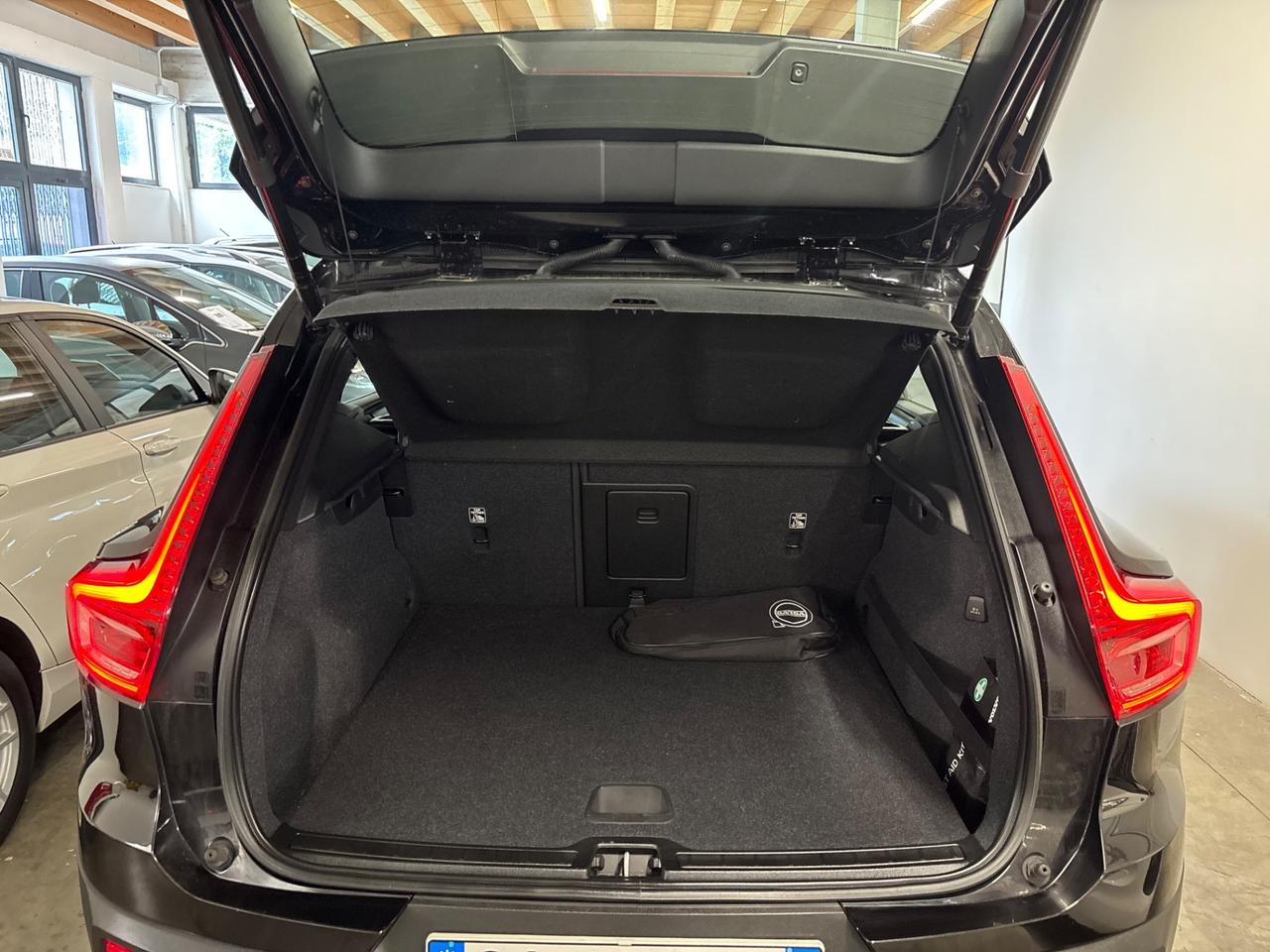 Volvo XC40 D3 GEARTRONIC AUT. Momentum Pro