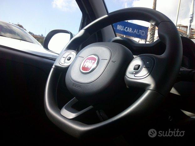 Fiat Panda 1.0 69cv firefly hybrid schermo touch 7"