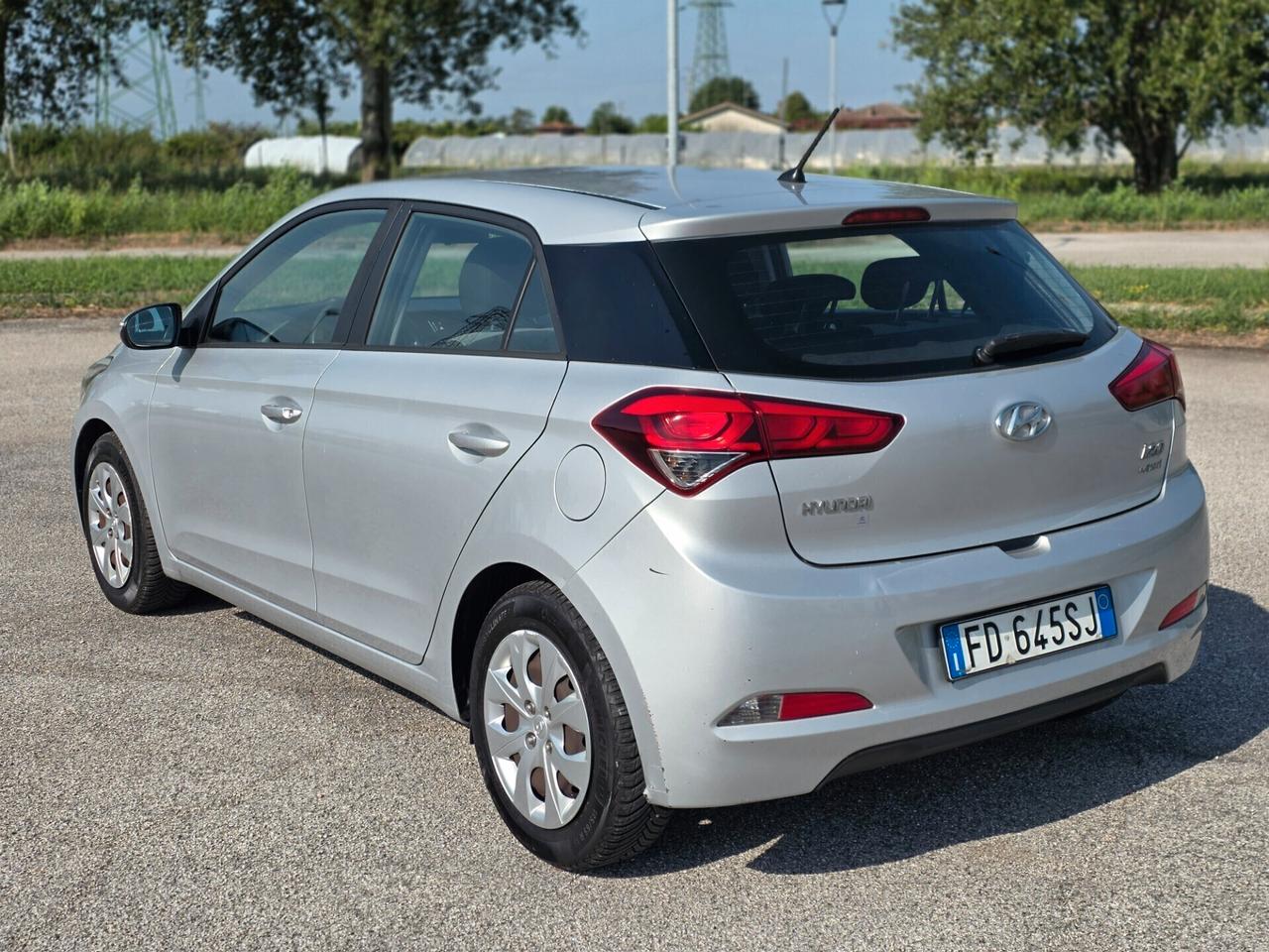 Hyundai i20 1.2 gpl 2016