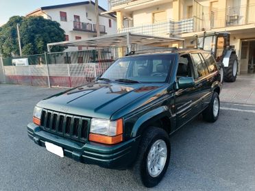 Jeep Grand Cherokee ZJ 5.2 v8 GPL