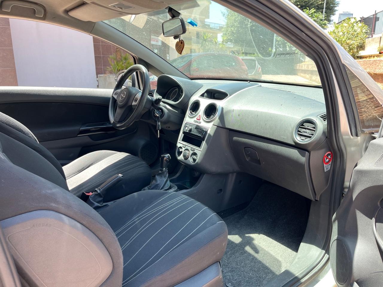 Opel Corsa 1.3 CDTI - 2009