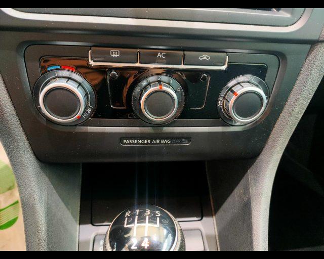 VOLKSWAGEN Golf 5p 1.6 tdi Comfortline
