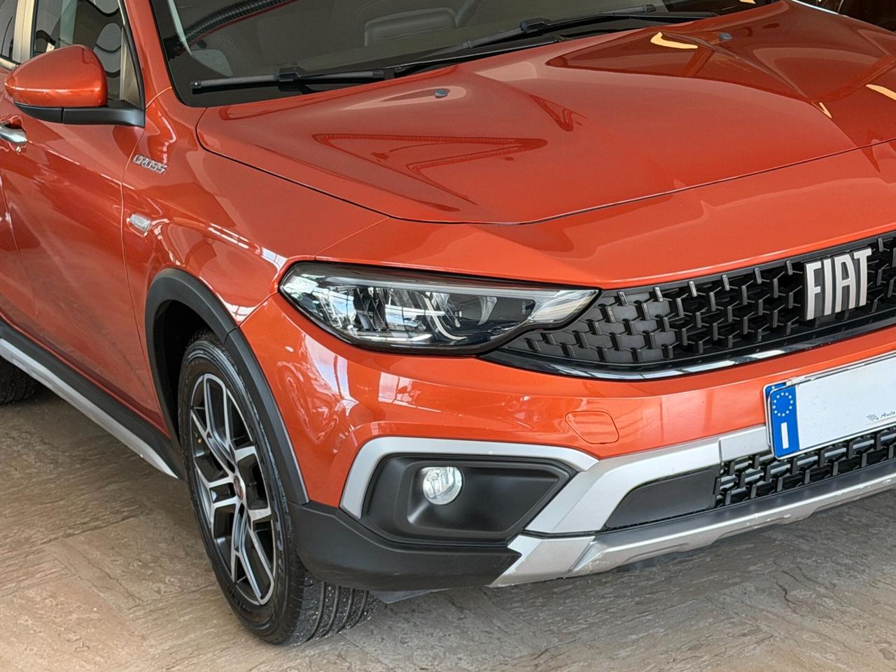 Fiat Tipo New 1.6 M.JET 130 cv. 5 porte CROSS (Nav)