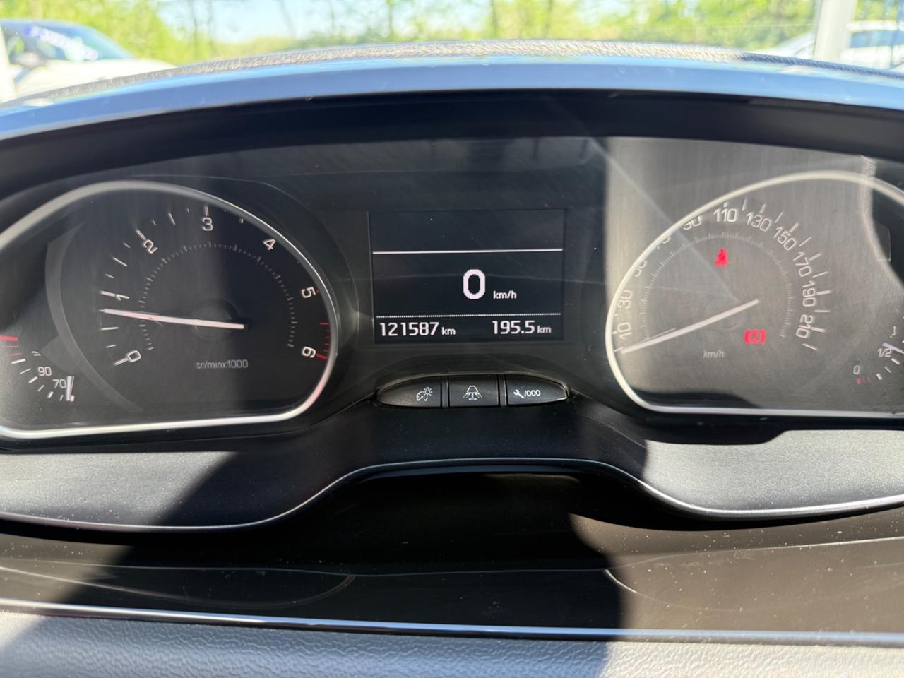 Peugeot 208 1.6 e-HDi 92 CV Stop&Start 3 porte Allure