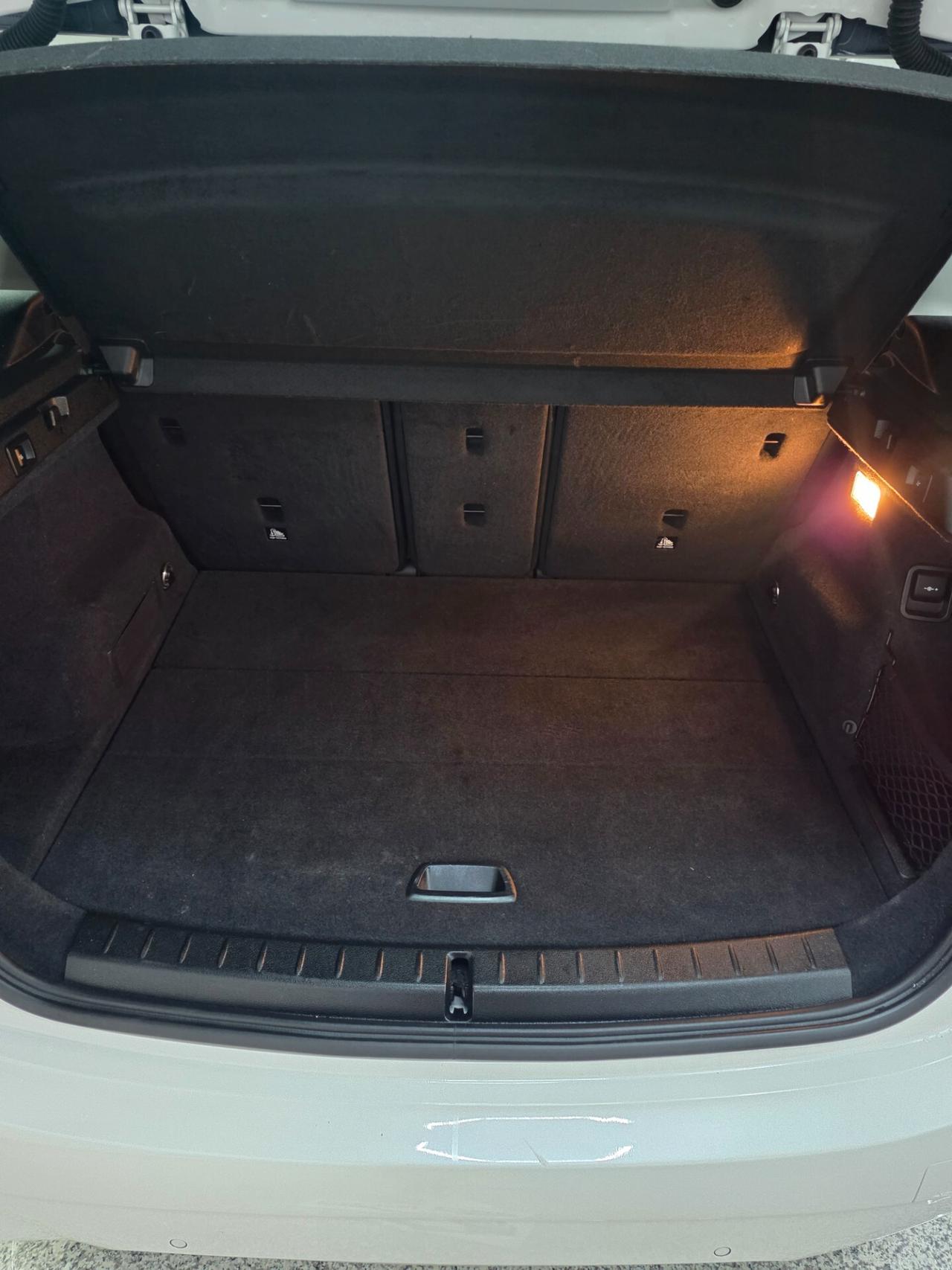 Bmw 2er Active Tourer 216d Business