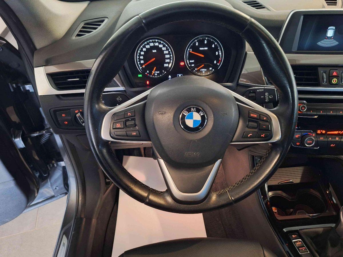 BMW X1 sDrive16d xLine - PELLE - VETRI SCURI - TAGLIANDI BMW - Euro6/d TEMP - GARANZIA