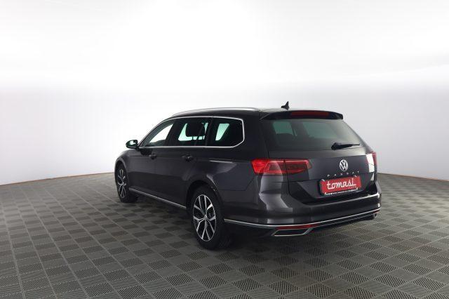 VOLKSWAGEN Passat Passat 1.6 TDI DSG Business BlueMotion Technology