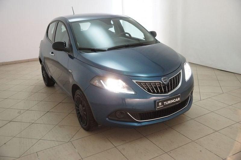 Lancia Ypsilon 1.0 FireFly 5 porte S&S Hybrid Silver