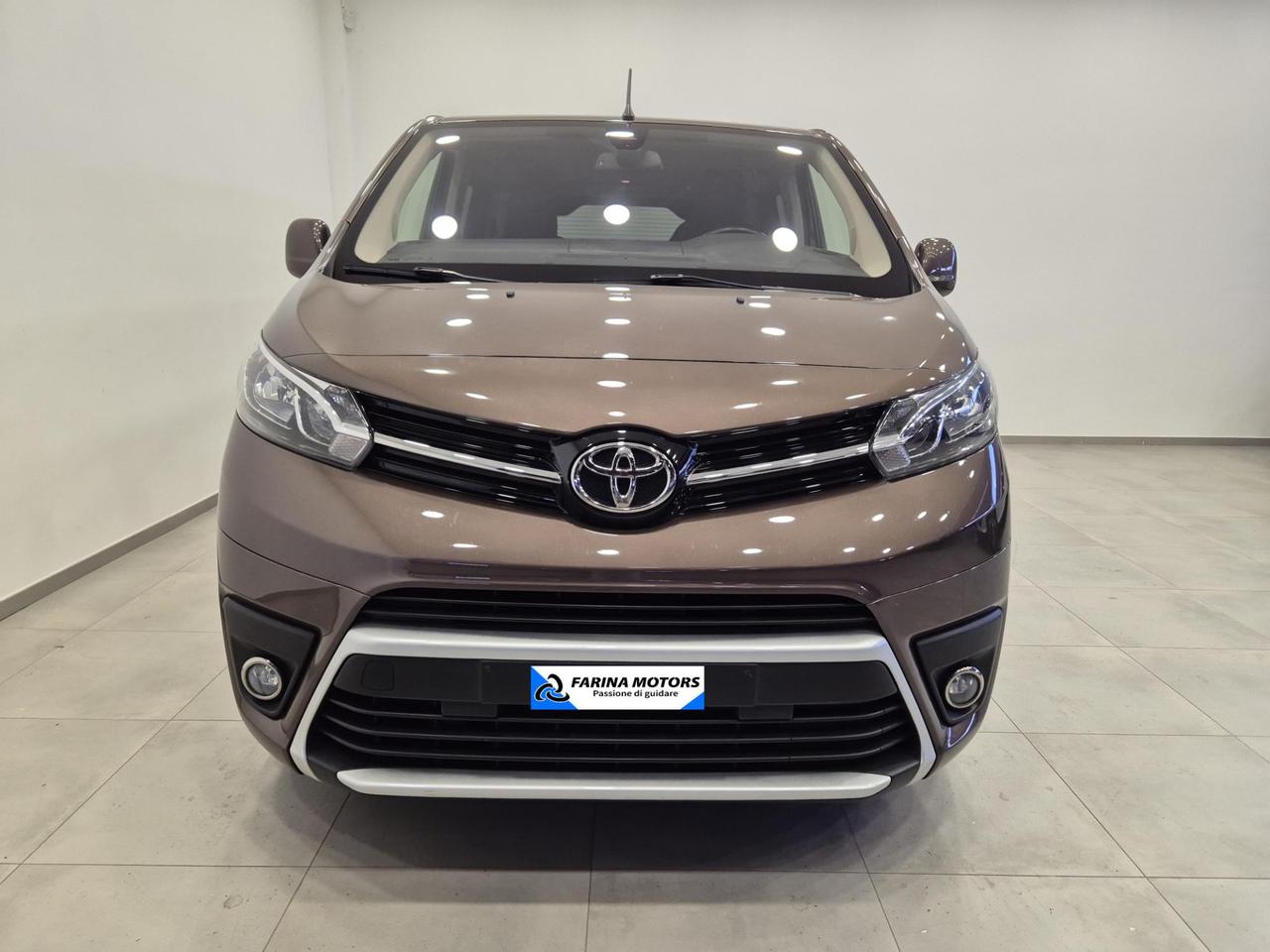 TOYOTA Proace Verso 2.0d 180cv S&S auto Family - 8 POSTI - Cruise/Lim - Keyless