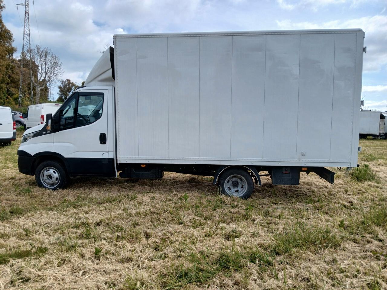 Iveco Daily 35C14 2.3 HPT PC-RG Cabinato
