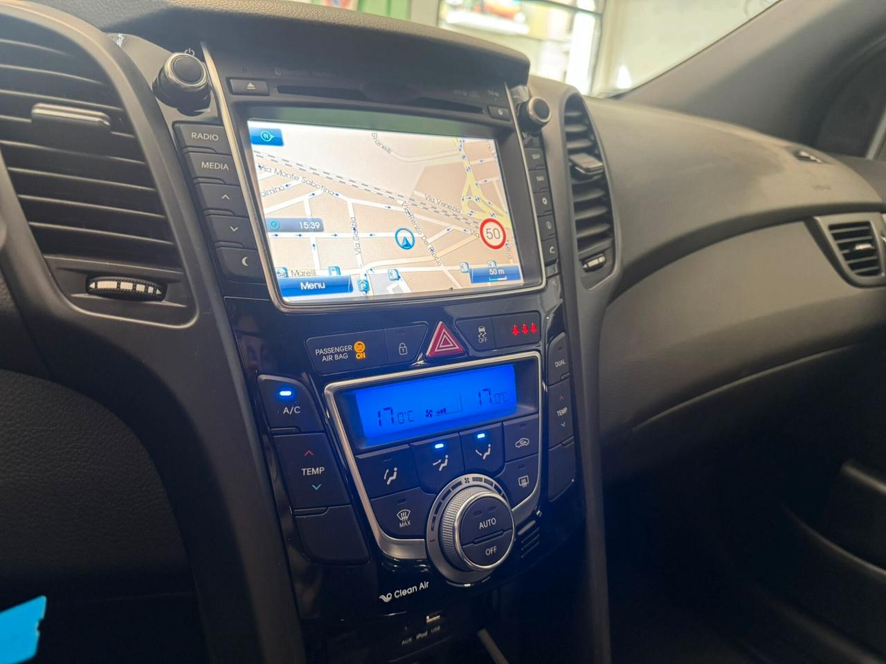 Hyundai i30 1.4 5p. Classic PREZZO REALE!! UNICO PROPRIETARIO!! SEMPRE TAGLIANDATA IN CASA MADRE!! SOLO 16.000 KM!!