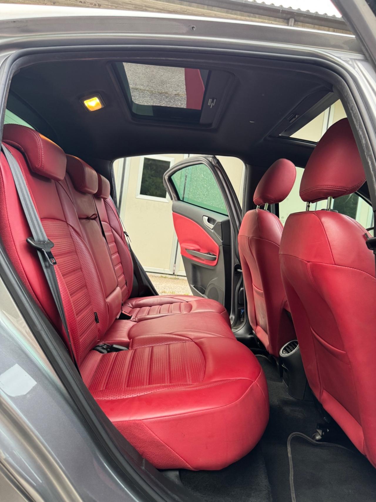 Alfa Romeo Giulietta 1750 Turbo TCT Quadrifoglio Verde