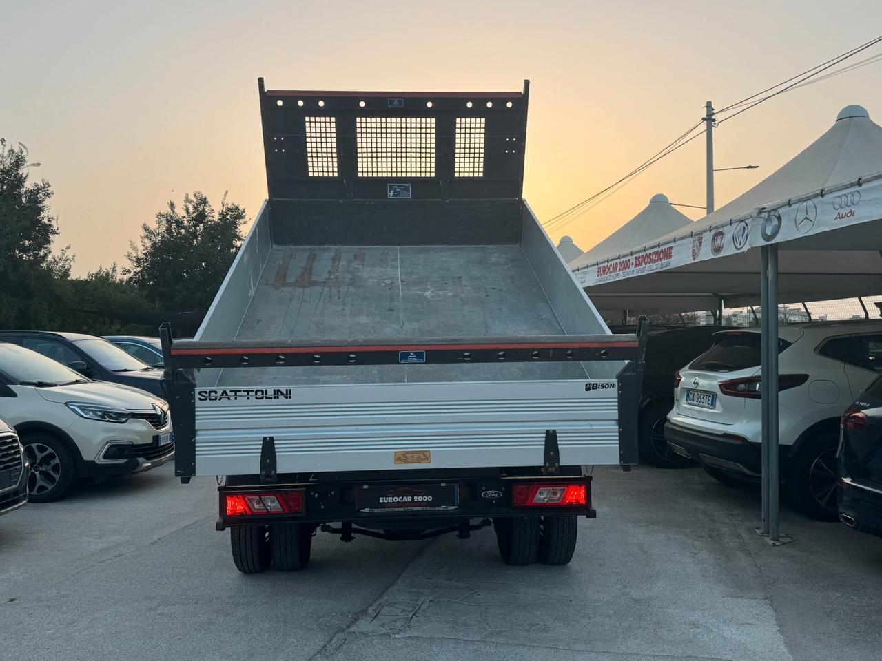 Ford Transit Ribaltabile 35q soli 28.000 km pari al nuovo
